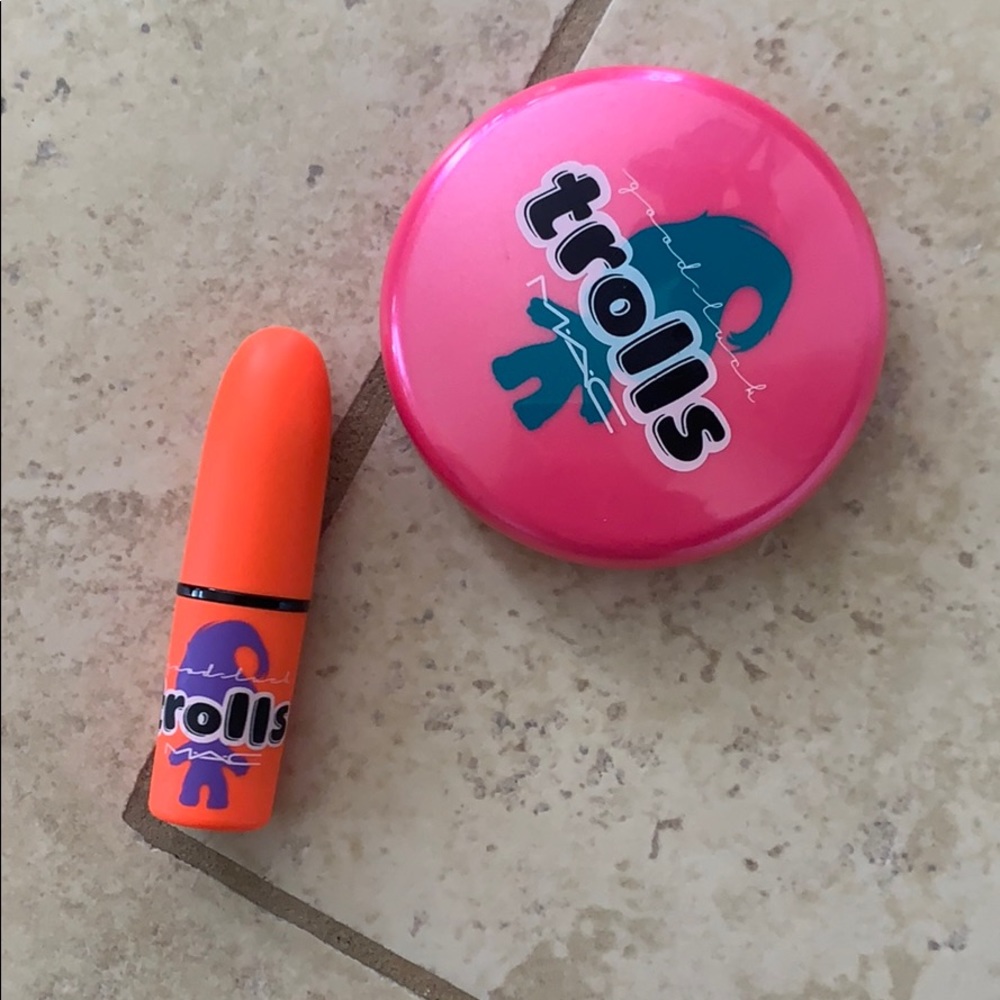 MAC Trolls highlighter and lipstick